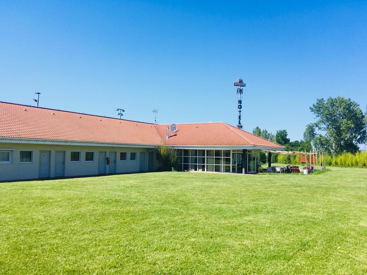 Hotel Evan Lempdes sur Allagnon المظهر الخارجي الصورة